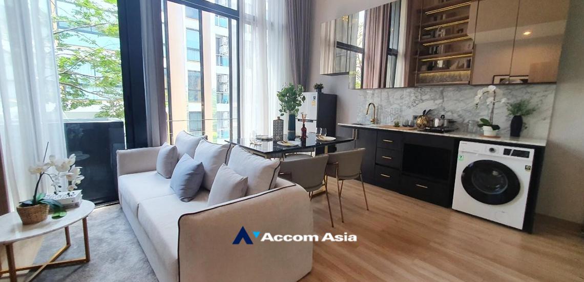 picture 🔼🔽 AccomA 📩 Pet friendly 4 BR Townhouse @Luxury Style in Prime Location (AA32360) - 3/15