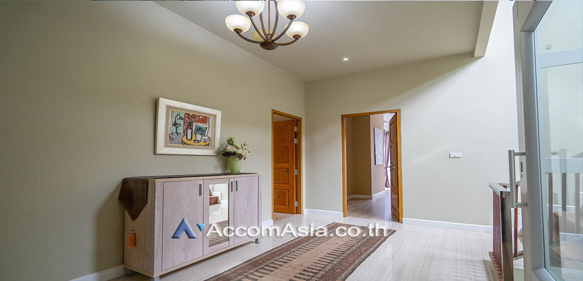 picture 🔼🔽 AccomA 📩 Pet friendly,Private Swimming Pool,Huge Terrace 5 BR House in Phra Khanong Nuea (AA19942) - 14/20