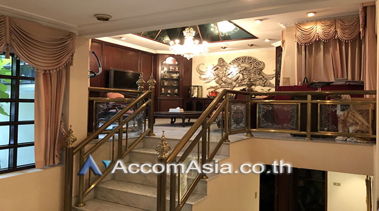 picture 🔼🔽 AccomA 📩 Tropical-style private house in peaceful Sathorn neighborhood (AA20482)  - 9/15