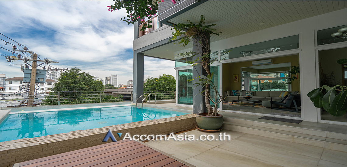picture 🔼🔽 AccomA 📩 Pet friendly,Private Swimming Pool,Huge Terrace 5 BR House in Phra Khanong Nuea (AA19942) - 1/20