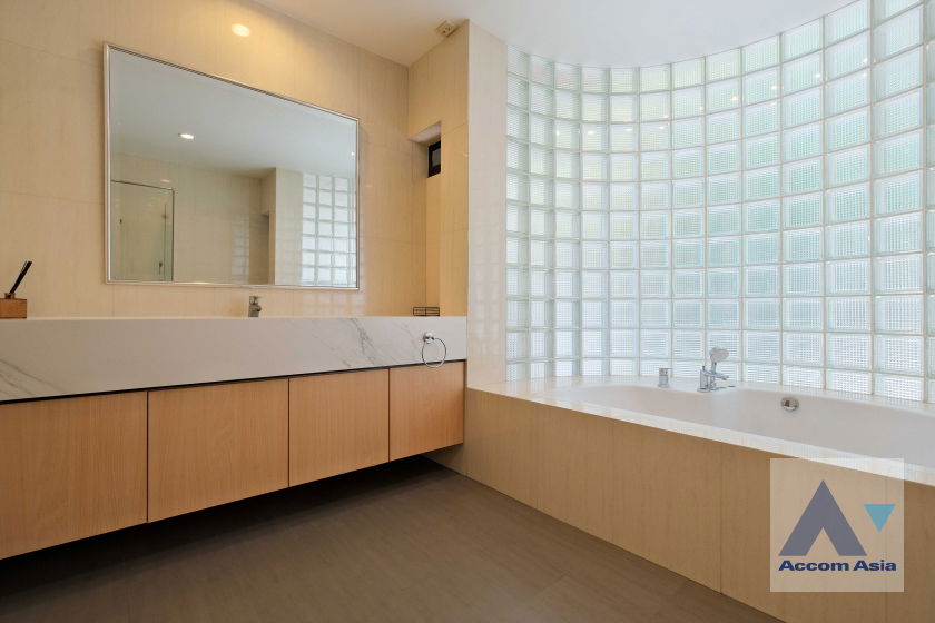 รูป 🔼🔽 AccomA 📩 Garden 4 BR House in Khlong Ton Nuea (6002301) - รูปที่ 18/20