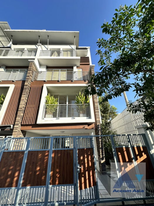 picture 🔼🔽 AccomA 📩  3 BR Townhouse @Luxury Townhome Sathu Pradit 12 (AA40314) - 1/20