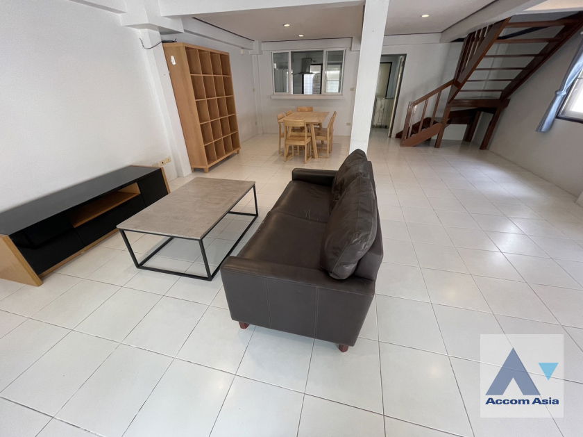 picture 🔼🔽 AccomA 📩  3 BR House in Thung Maha Mek (AA38058) - 4/12
