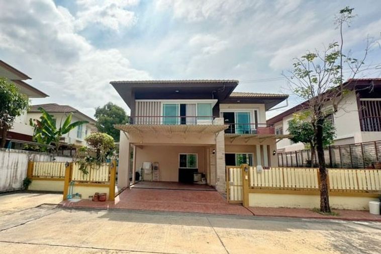 3-bed house for sale, 185 sqm, 63.4 sq wah, BanPisan Pracha Uthit