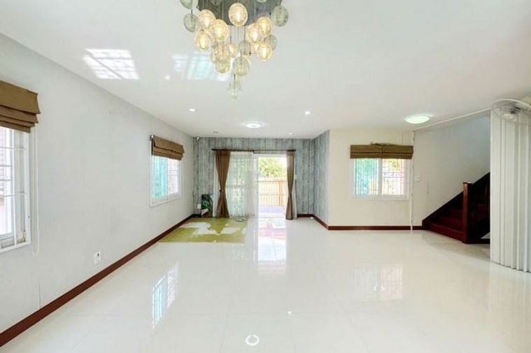 3-bed house for sale, 185 sqm, 63.4 sq wah, BanPisan Pracha Uthit
