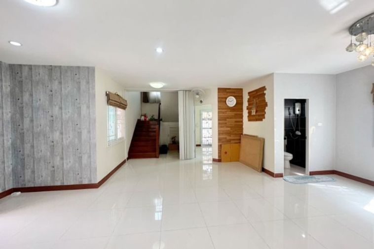 3-bed house for sale, 185 sqm, 63.4 sq wah, BanPisan Pracha Uthit
