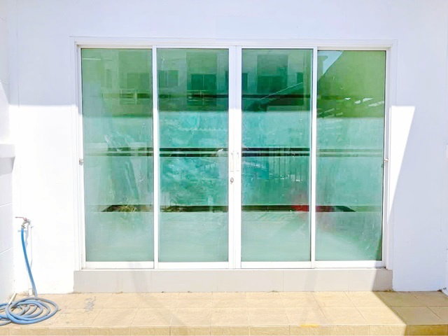 รูป โรบินสัน ศรีราชา 500 ม.ให้เช่าทาวน์โฮม 2 ชั้น 20 ตร.วา. 160 ตร.ม. ม.เกษตรศาสตร์ ศรีราชา 4.6 กม. - รูปที่ 4/8