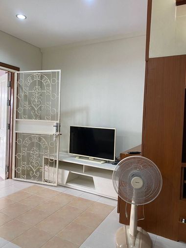 ให้เช่าทาวน์โฮม 3 ห้องนอน 150 ตร.ม. 20 ตร.ว. บ้านกลางเมือง พระราม 9 ซอย 43