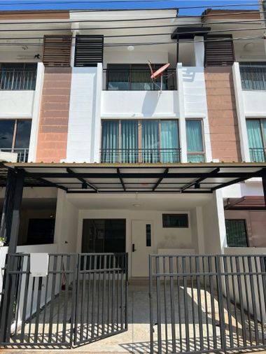 3-bed townhouse for rent, 170 sqm, 22 sq wah, The Private Sukhumvit - Bangchak