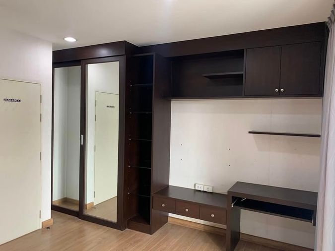ให้เช่าทาวน์โฮม 3 ห้องนอน 200 ตร.ม. 24 ตร.ว. บ้านกลางเมือง เอสเซ้นส์ สาทร - ตากสิน 2