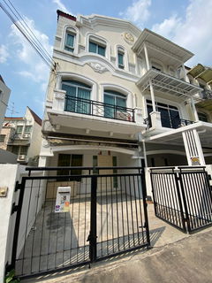 รูปภาพ โฮมออฟฟิศ ให้เช่า 27,000 บาท สภาพสวยเว่อร์ หลังมุม คุ้มมาก