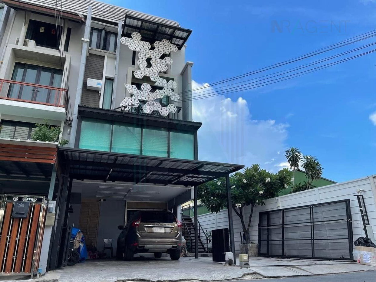 รูป 📌 ให้เช่าทาวน์เฮาส์ โครงการ อารียา แมนดารีนา สุขุมวิท 77 4 ชั้น 6 ห้องนอน 5 ห้องน้ำ - รูปที่ 1/8