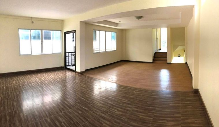 3-bed home office for sale, 420 sqm, 35 sq wah, Phra Khanong