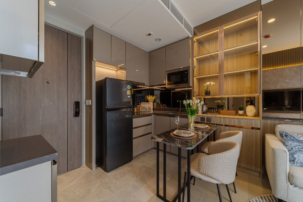 picture The Extro Phayathai Rangnam【𝐒𝐄𝐋𝐋 & 𝐑𝐄𝐍𝐓】🔥Super modern luxury condo Completely decorated in a cream tone style🔥 Contact Line ID: @hacondo - 10/10