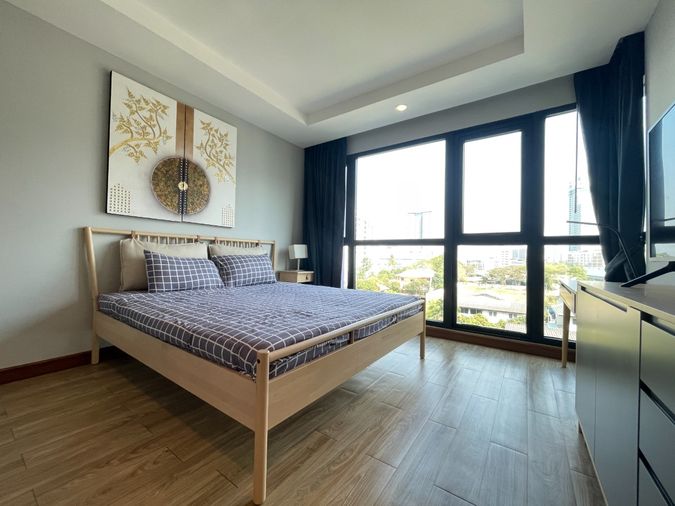 Condo for rent Ladda Plus good location fully furnished ready to move in, in the heart of Sriracha convenient transportation