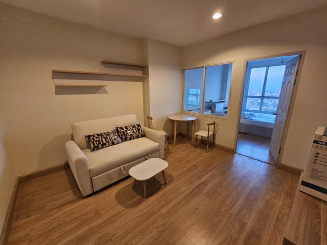 Code: KJ5895  for rent Life @ Ratchada - Suthisan // Line ID: @kjcondo (with @) //