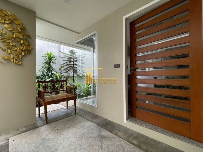 4-bed house for rent, 300 sqm, 75 sq wah, Khlong Toei