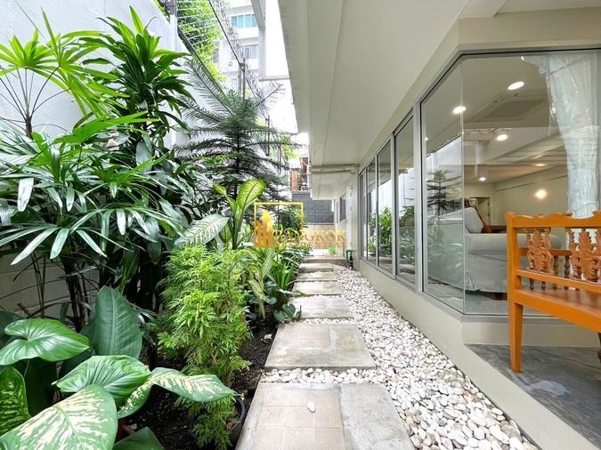 4-bed house for rent, 300 sqm, 75 sq wah, Khlong Toei
