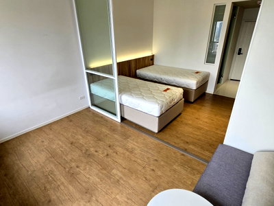 Condos for rent : Triple Y Residence【𝐑𝐄𝐍𝐓】🔥 New room! Condo on Sam Yan Mitrtown  Complete central, convenient to travel. 🔥Contact Line ID: @hacondo