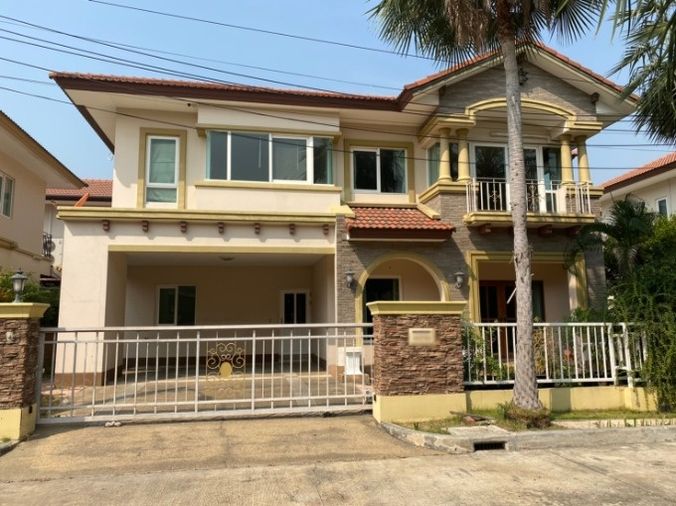 3-bed house for sale, 207 sqm, 68.9 sq wah, Laddarom Elegance Wongwan Sathorn