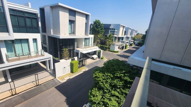 4-bed house for rent, 346 sqm, 52.5 sq wah, Baan Klang Muang Classe Ratchada - Ladprao