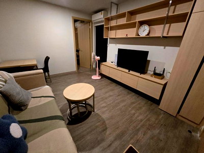 Condos for rent : Big room separated kitchen, low rise, not crowded  
