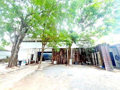 Houses for rent BTS Thong Lo (Thong Lor) : The cheapest in the world 2-storey building 1Rai 35sq.w. 1,725sq.m. Thonglor 21-25 Soi Sukhumvit 47