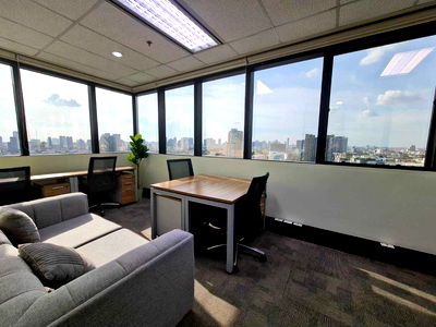 Office for rent University of the Thai Chamber of Commerce : Serviced office for rent at Muang Thai Phatra Tower on Ratchada Road. Fully equipped with office furniture commute via MRT and public transportation.