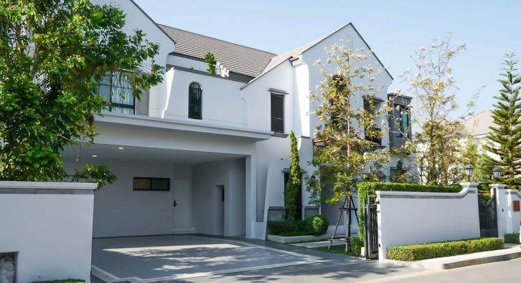 ให้เช่าบ้านเดี่ยว 4 ห้องนอน 378 ตร.ม. 123 ตร.ว. นันทวัน พระราม 9 กรุงเทพกรีฑาตัดใหม่