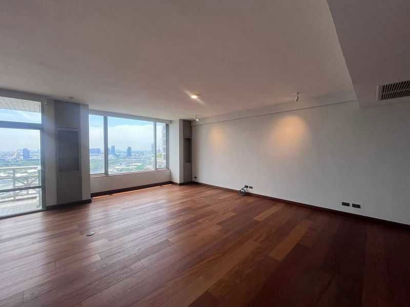 คอนโดให้เช่า : LTHC12300 – All Season Mansion FOR RENT Size 201.38 sqm. 3 beds 4 baths Near BTS Phloen Chit Station ONLY 120K/Month