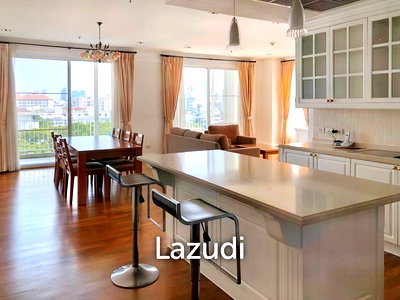 Condos for rent : 3 Bed 3 Bath 266 SQ.M Krisna Residence