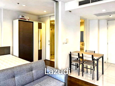 Condos for rent Sathorn Thani Tower : 1 Bed  1 Bath 39 SQ.M Nara 9 by Eastern Star