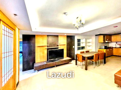 เช่าคอนโด ถนนอโศก : 140.8 ตร.ม.  2 ห้องนอน  3 ห้องน้ำ คอนโดสำหรับ เช่าใน คลองเตยเหนือ