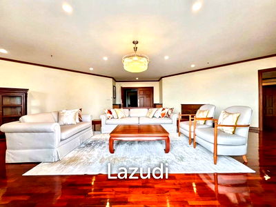 คอนโดให้เช่า : 3 Bedroom 4 Bathroom 320 SQ.M at Ruamsuk
