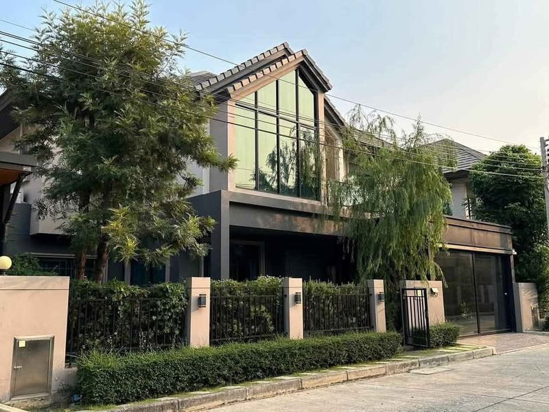 ขายบ้านเดี่ยว : ขายบ้านเดี่ยว 2 ชั้น หมู่บ้าน บางกอก บูเลอวาร์ด แจ้งวัฒนะ 2 87 ตารางวา