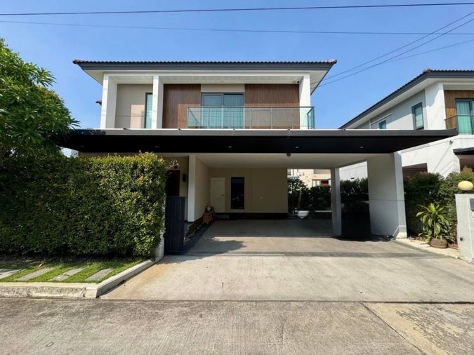 ขายด่วน‼️ บ้านเดี่ยว Centro  พระราม 2- พุทธบูชา ขนาด 60 ตรว. 4 นอน 5 น้ำ ตกแต่งบิวอินพร้อมเข้าอยู่ หลังมุม ทิศใต้