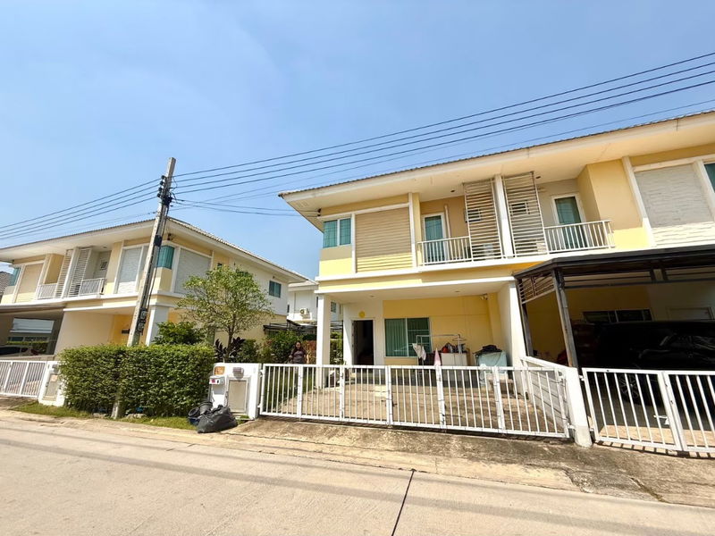 ขายบ้านแฝด : ขายด่วน‼️ หมู่บ้าน เดอะ แพลนท์ คลองบางไผ่ สเตชั่น ขนาด 35.2 วา 3 นอน 2 น้ำ จอดรถได้ 2 คัน หน้าบ้านหันทางทิศใต้