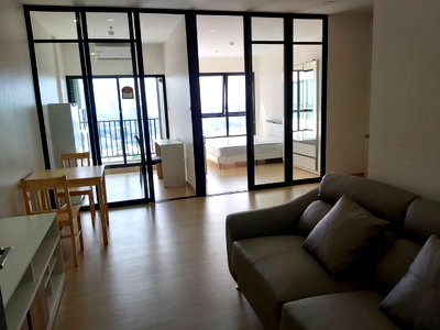 Condos for rent : rent Supalai Loft Prajadhipok-Wongwian Yai, beautiful room, fully furnished, near Suksanari School. Interested, add Line @841qqlnr