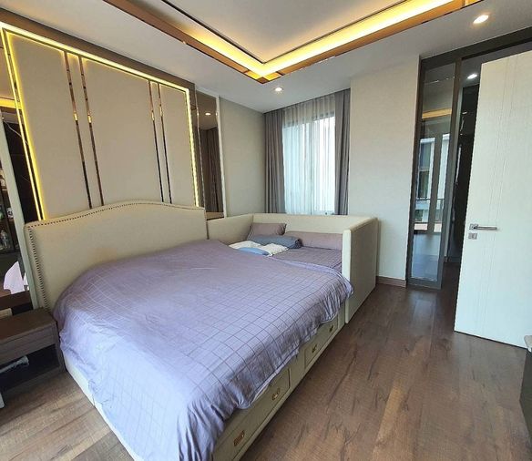 4-bed house for sale, 346 sqm, 52.5 sq wah, Baan Klang Muang Classe Ratchada - Ladprao