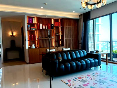 Condos for rent Bangkok : 💙❤️Large 2 Bedrooms🛁W. Bathtub   📍(For Rent) Supalai Oriental Sukhumvit 39  💛BTS Phrom Phong