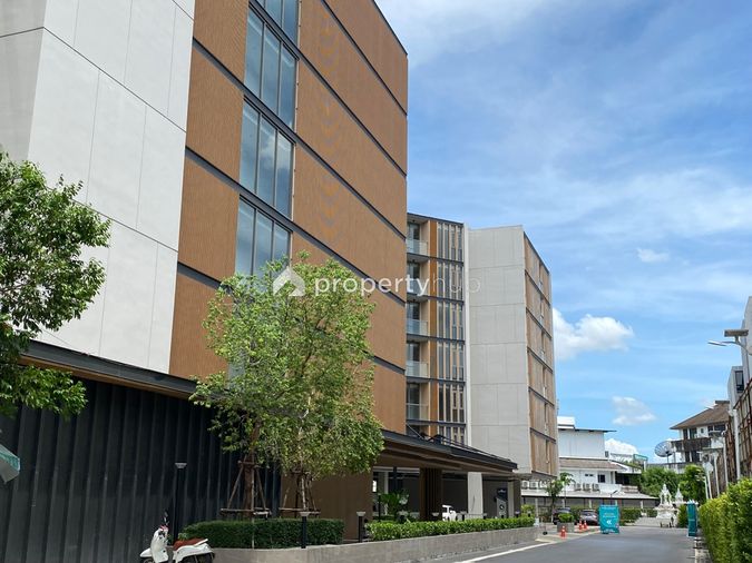 U CHAROEN RESIDENCE TOWN IN TOWN