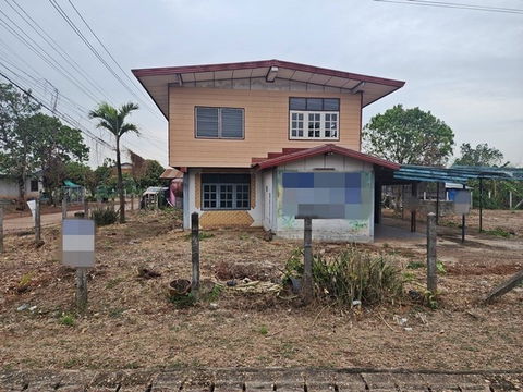 A8-0403 ขายบ้านครึ่งตึกครึ่งไม้ ตำบลเจริญศิลป์ อำเภอเจริญศิลป์ สกลนคร