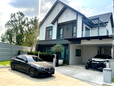 Houses for sale Bang Pu Industrial Estate : For Sell House CENTRO BANGNA 2-story 4 bedroom 5 bathroom