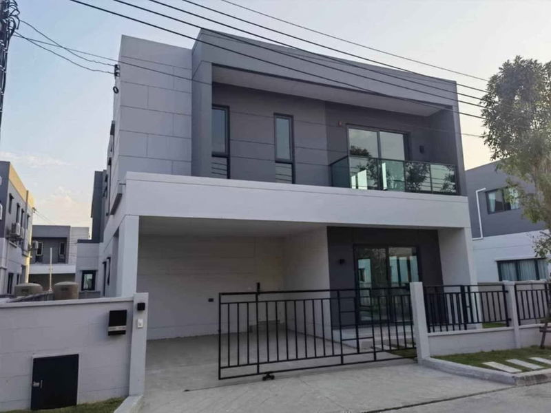 บ้านเดี่ยวให้เช่า : เช่า | RENT ] 📍บ้านเดี่ยวเซนโทร บางนา📍( Centro Bangna ) HBN0009