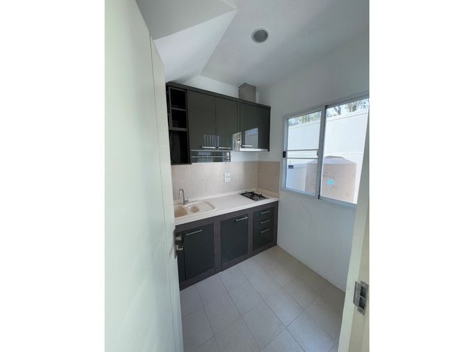3-bed townhouse for rent, 150 sqm, 21.5 sq wah, Rat Burana