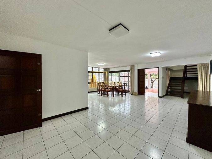 3-bed house for rent, 300 sqm, 75 sq wah, Watthana