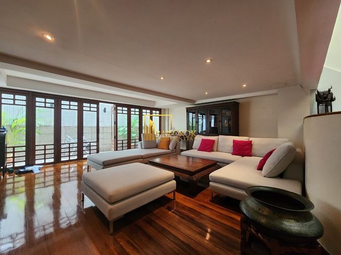 Luxurious 4 Bedroom Townhouse For Rent in Quiet Phrom Phong Area - BR8756TH