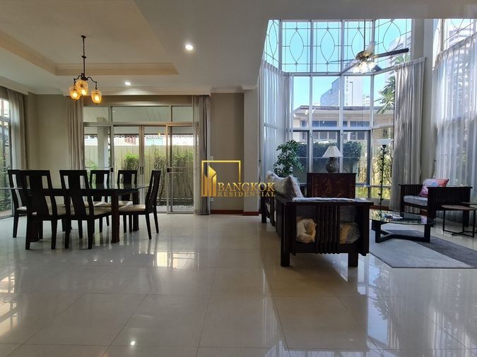5-bed house for rent, 350 sqm, 85 sq wah, Khlong Toei
