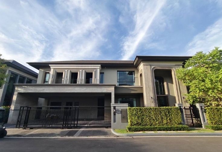 4-bed house for rent, 521 sqm, 112.5 sq wah, Grand Bangkok Boulevard Krungthepkritha