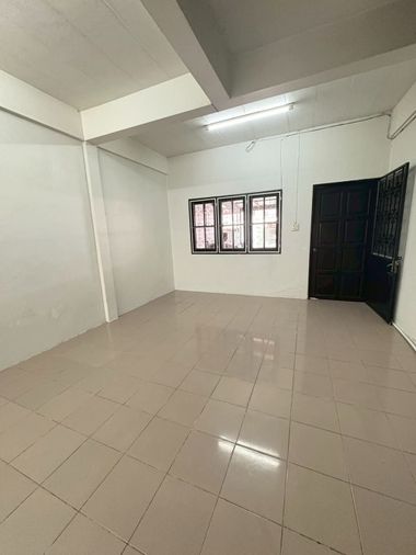 3-bed townhouse for rent, 112 sqm, 22 sq wah, Bang Bon